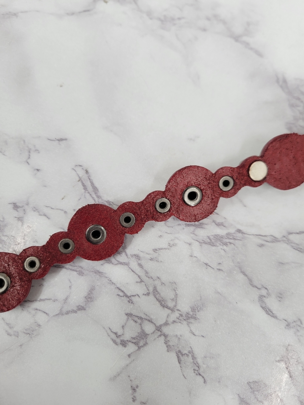 Old Trend Red Leather Faux Turquoise Concho Studded Belt Western - Picture 2 of 12